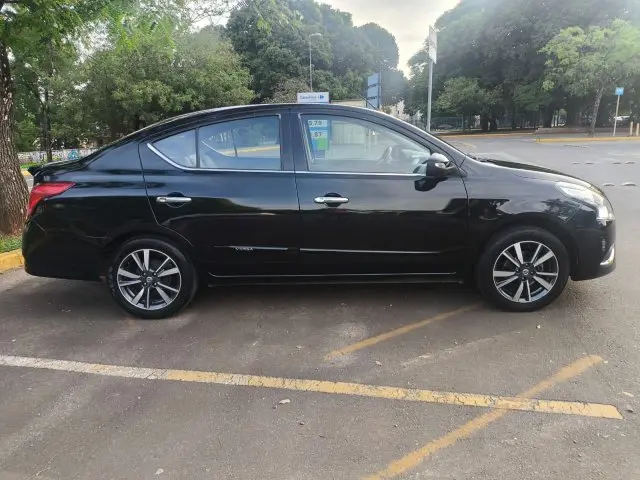 VERSA - 1.6 16V UNIQUE 4P XTRONIC