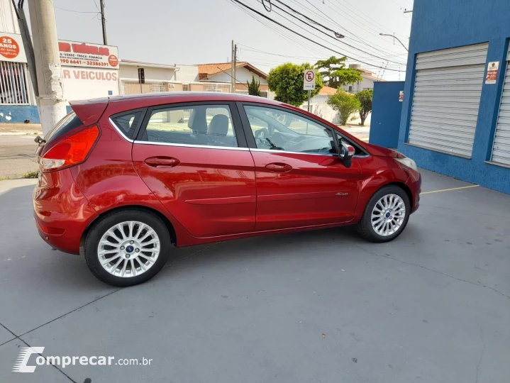 FIESTA 1.6 Titanium Hatch 16V