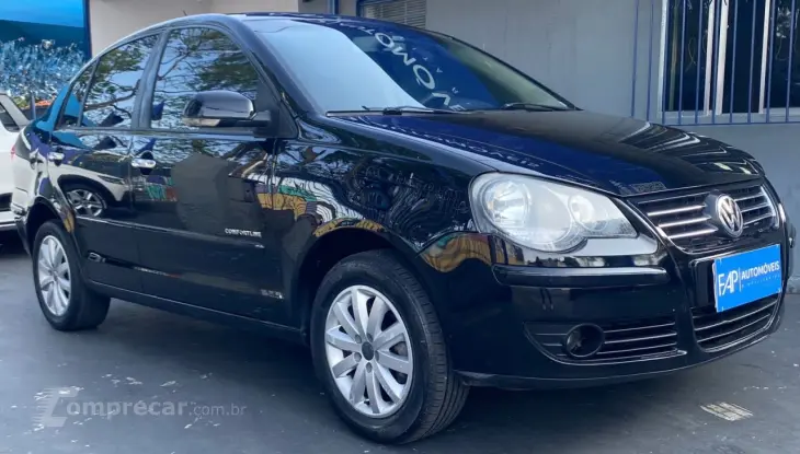 Polo Sedan 1.6 4P FLEX COMFORTLINE I-MOTION AUTOMATIZADO