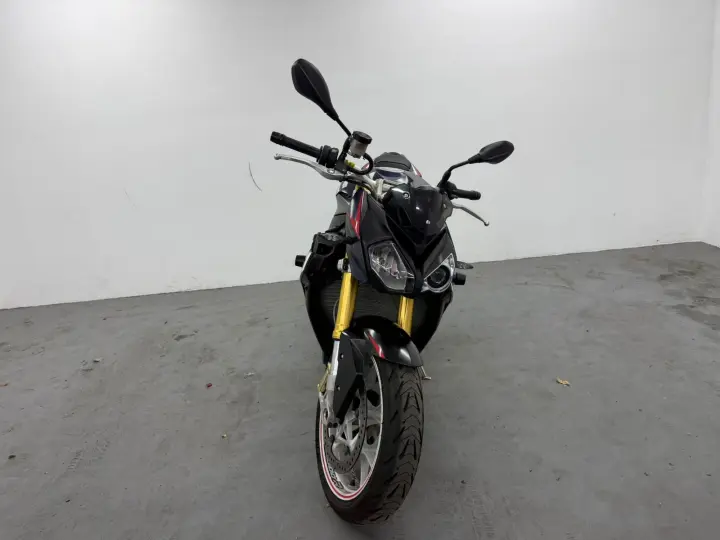 S1000 S1000 R