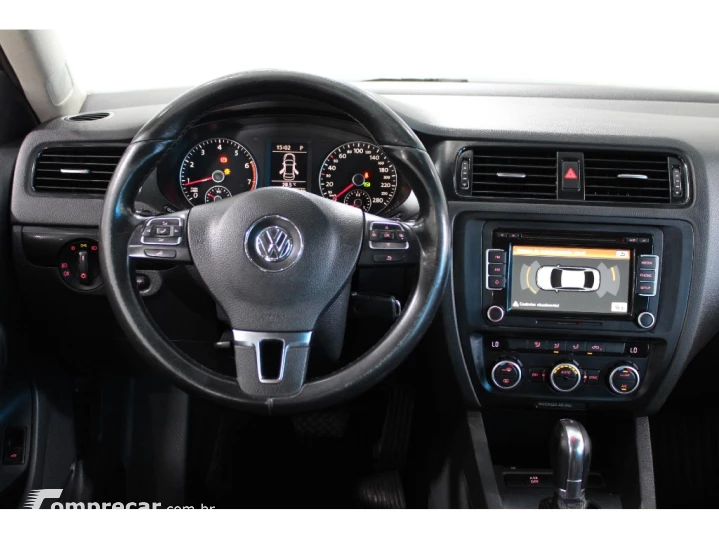 JETTA 2.0 COMFORTLINE FLEX 4P TIPTRONIC