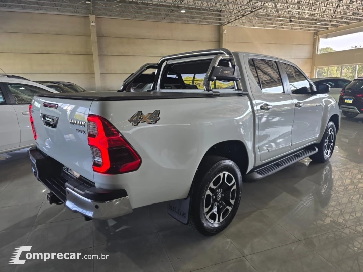 HILUX 2.8 D-4D TURBO DIESEL CD SRX 4X4 AUTOMÁTICO