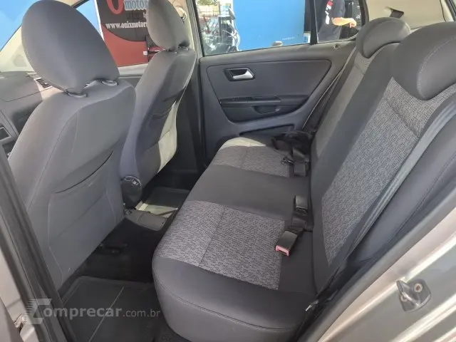 FOX - 1.6 MI 8V 4P MANUAL