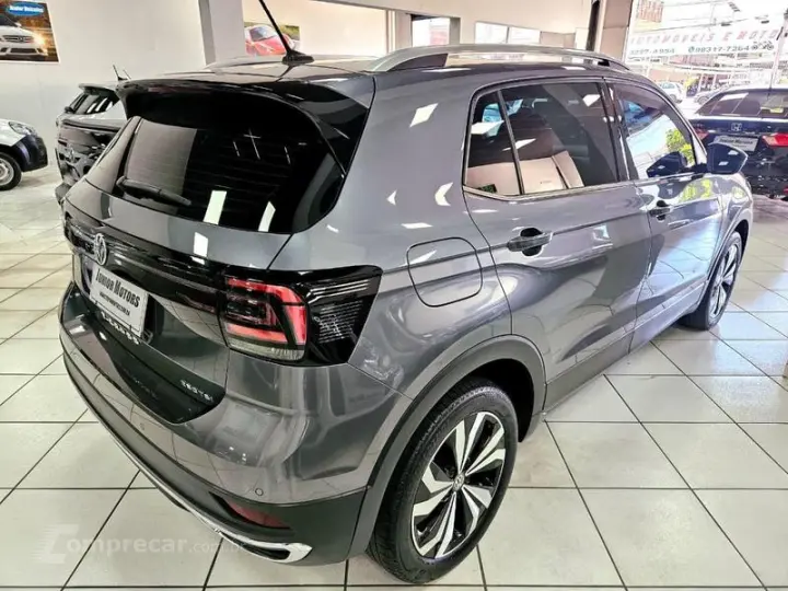 T CROSS HIGHLINE 250 TSI AUT