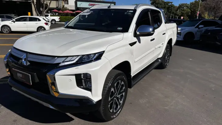 L200 TRITON 2.4 16V Turbo Sport Hpe-s CD 4X4