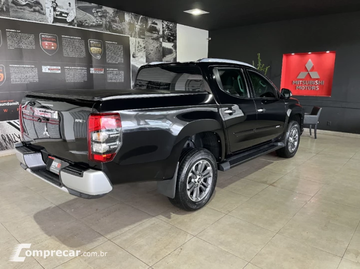 L200 TRITON 2.4 16V Turbo Sport Hpe-s CD 4X4