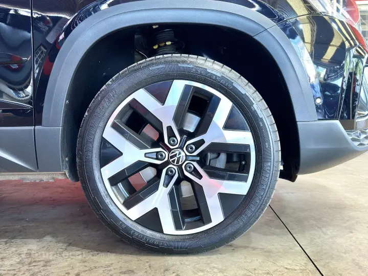 TAOS 1.4 250 TSI TOTAL FLEX HIGHLINE AUTOMÁTICO