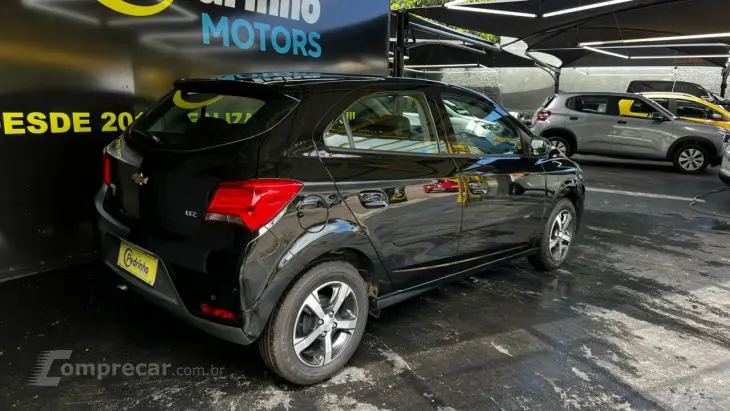 Onix Hatch 1.4 4P FLEX LTZ AUTOMÁTICO