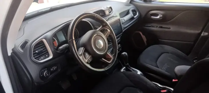 RENEGADE 1.8 16V Longitude