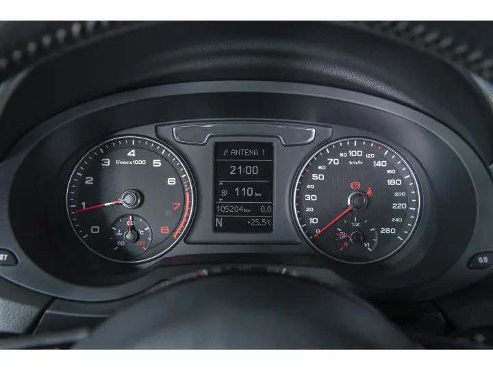 Q3 1.4 TFSI AMBIENTE GASOLINA 4P S TRONIC