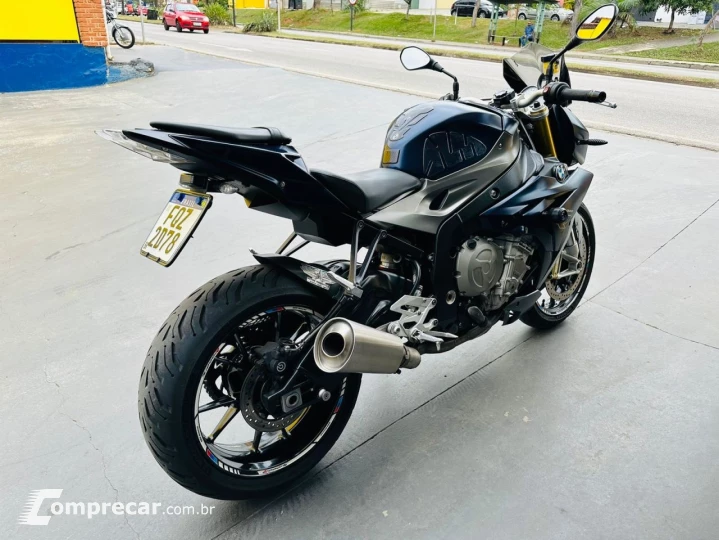 S 1000 R Modelo sem Versão