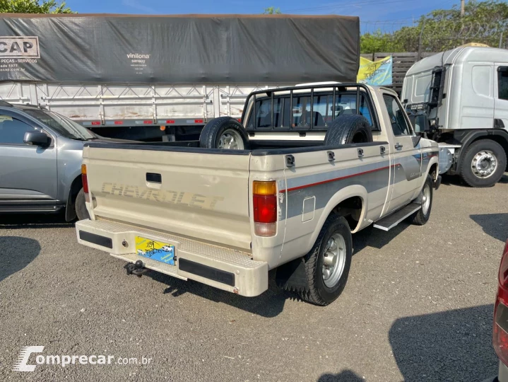 GM/CHEVROLET D-20 Custom Turbo Diesel Motor Perkins