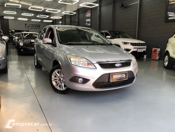 Focus Sedan 2.0 16V/2.0 16V Flex 4p