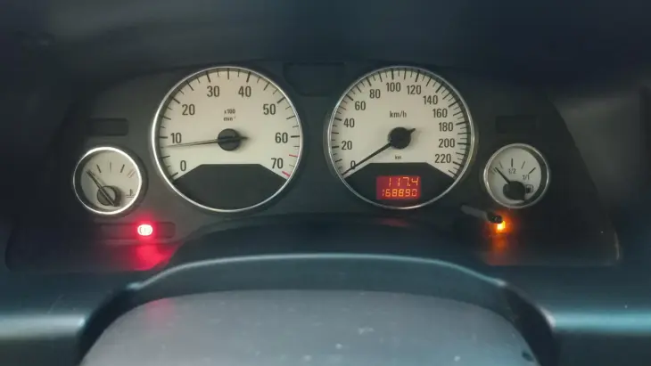 ZAFIRA 2.0 MPFI Expression 8V