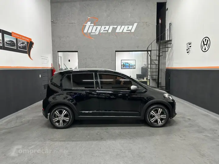 Cross Up 1.0 Tsi 12V Flex 4P Manual