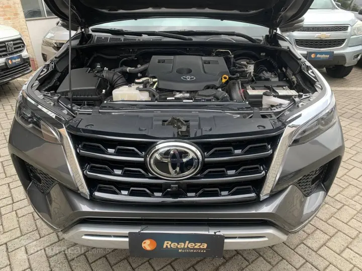 Hilux SW4 SRX 4x4 2.8 TDI 16V Dies. Aut.