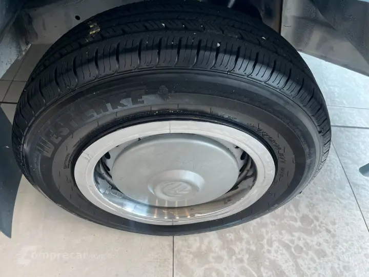 KOMBI 1.6 MI STD 8V ÁLCOOL 3P MANUAL