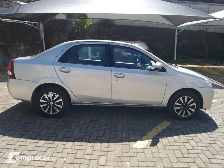 ETIOS 1.5 Platinum Sedan 16V