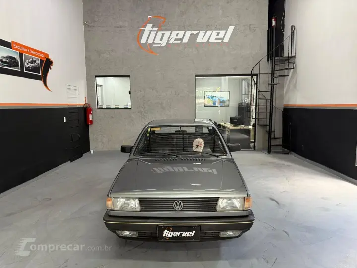 Voyage 1.8 Cl 8V Álcool 2P Manual