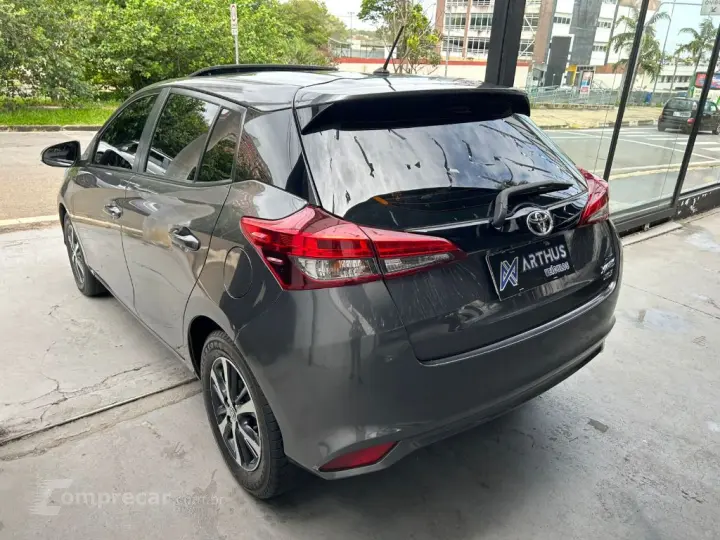 YARIS XLS Connect 1.5 Flex 16V 5p Aut.