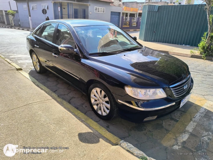 AZERA 3.3 MPFI GLS Sedan V6 24V