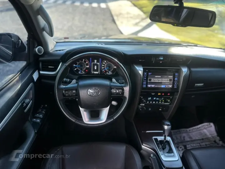 HILUX SW4 2.8 SRX 4X4 16V TURBO INTERCOOLER DIESEL 4P AUTOMÁ