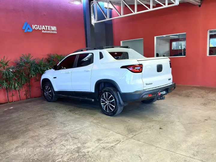 TORO 2.0 16V TURBO DIESEL ULTRA 4WD AT9