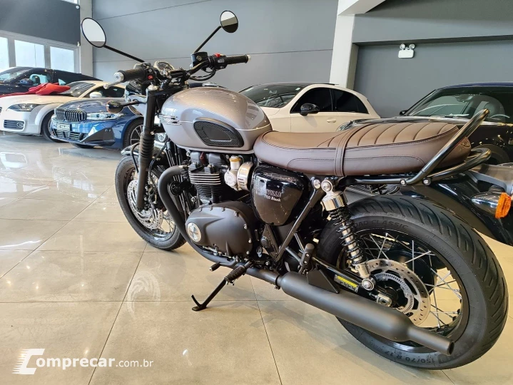 BONNEVILLE T120 BLACK