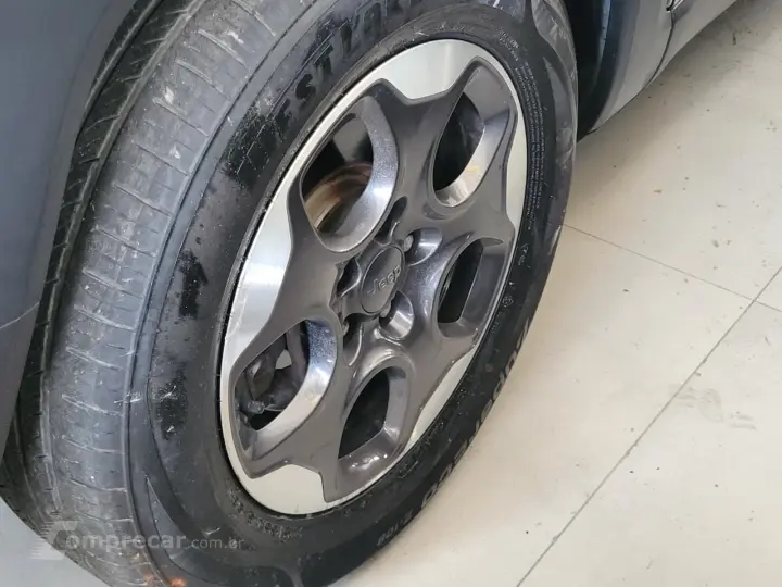 Renegade 1.8 4x2 Flex 16V Aut.