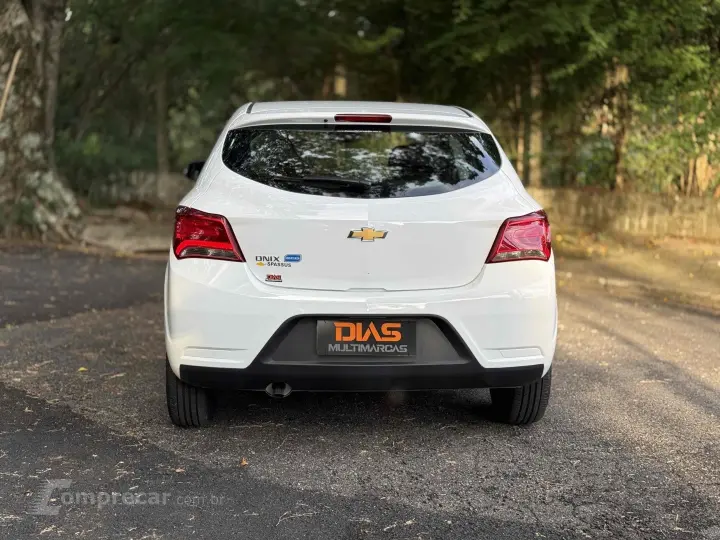 ONIX 1.4 MPFI ADVANTAGE 8V FLEX 4P AUTOMÁTICO