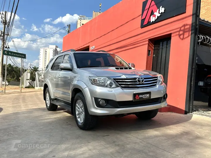 HILUX SW4 3.0 SRV 4X4 16V TURBO INTERCOOLER DIESEL 4P AUTOMÁ