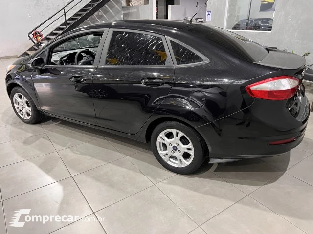 FIESTA SEDAN - 1.6 SE SEDAN 16V 4P POWERSHIFT