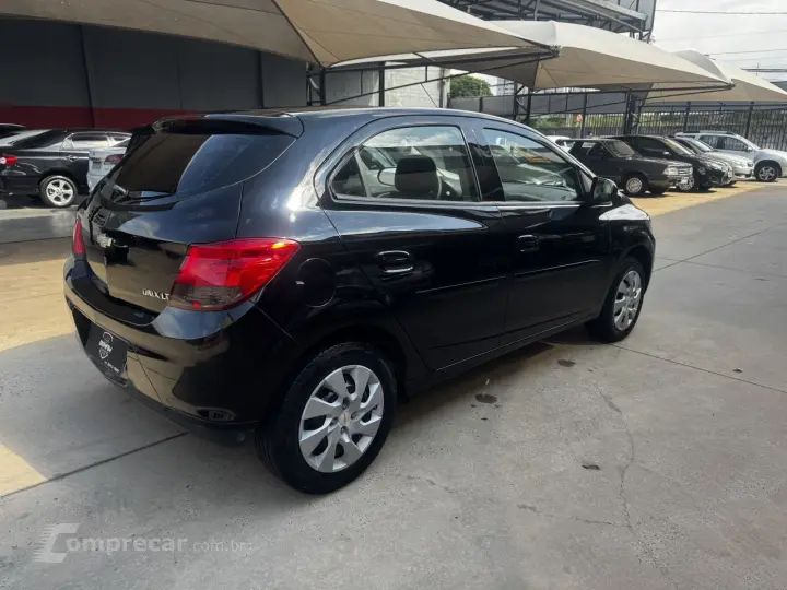 Onix Hatch 1.4 4P FLEX LT