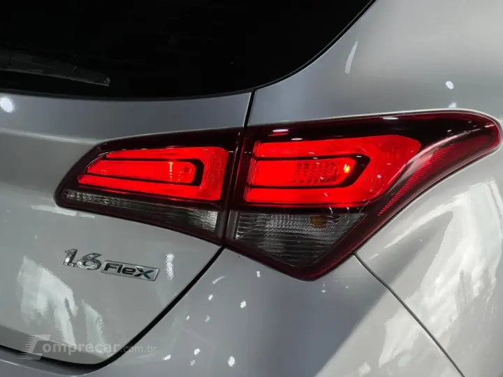 HB20S 1.6 COMFORT PLUS 16V FLEX 4P MANUAL