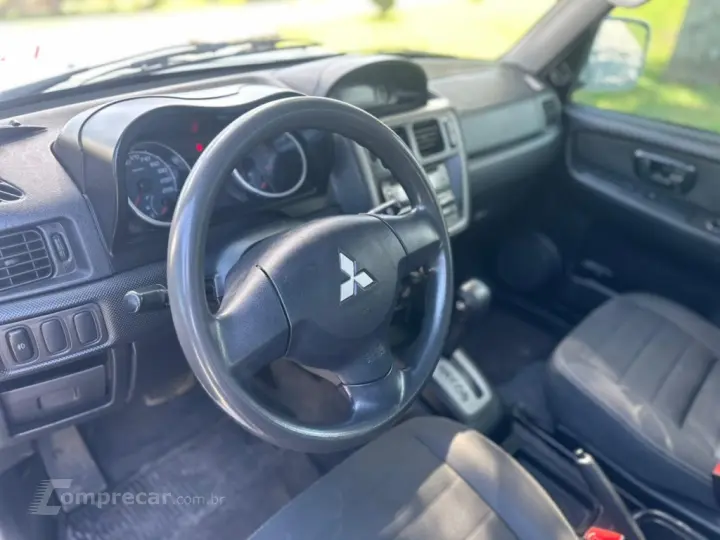 PAJERO TR4 2.0 4X2 16V 140CV FLEX 4P AUTOMÁTICO