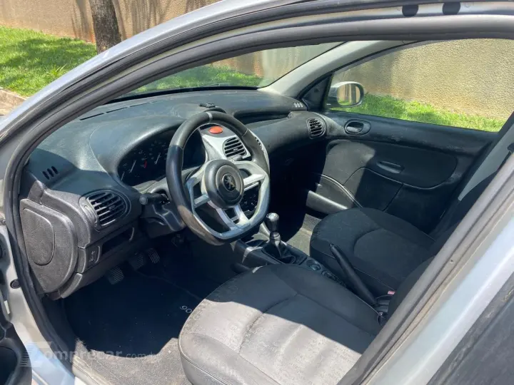 206 1.4 Presence FX 8V