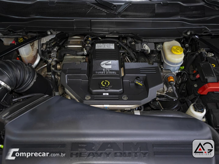 2500 6.7 I6 Turbo Laramie Night Edition CD 4X4