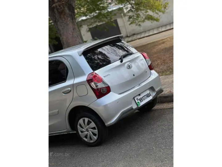 ETIOS 1.3 X 16V FLEX 4P MANUAL