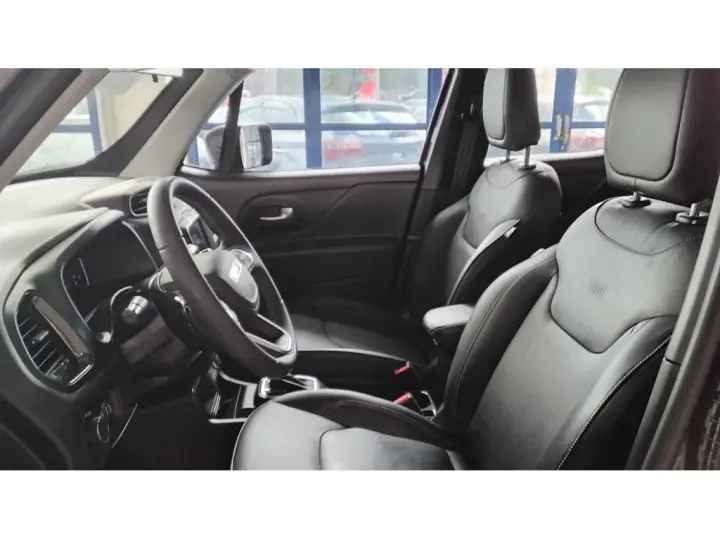 RENEGADE 1.3 T270 TURBO FLEX LONGITUDE AT6