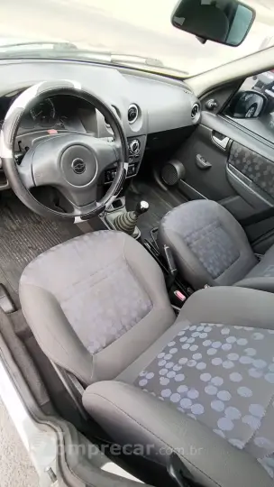 PRISMA 1.4 MPFI JOY 8V