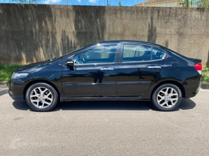 CITY 1.5 EX Sedan 16V