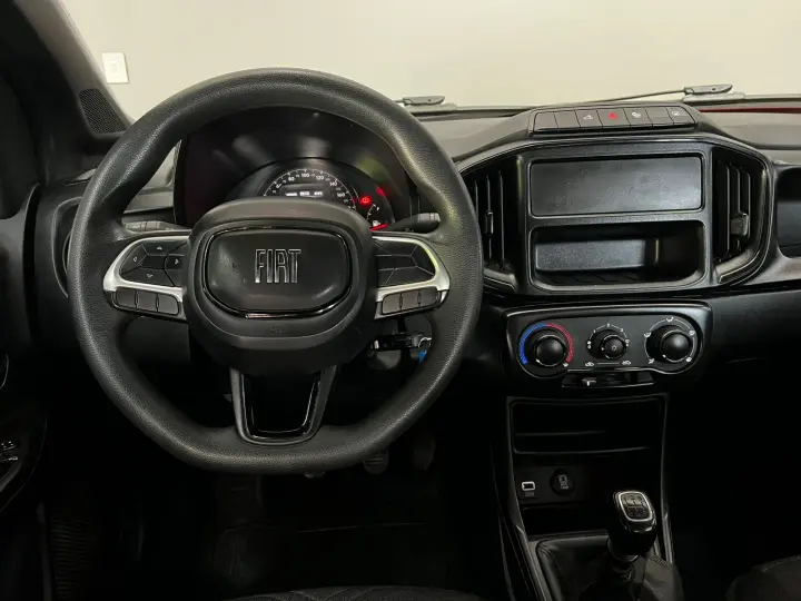 Strada Freedom 1.3 Flex 8V CD