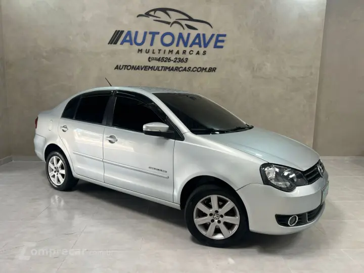 Polo Sedan 1.6 4P FLEX COMFORTLINE I-MOTION AUTOMATIZADO