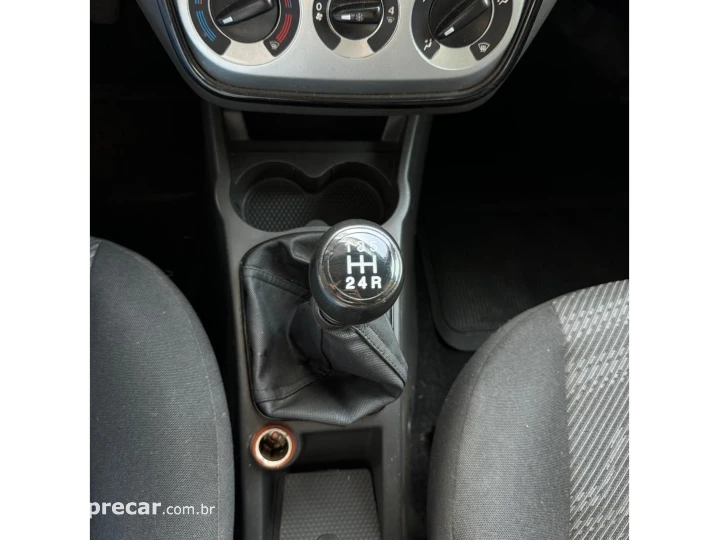 PUNTO 1.4 ATTRACTIVE 8V FLEX 4P MANUAL