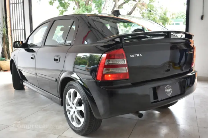 ASTRA 2.0 MPFI Advantage 8V