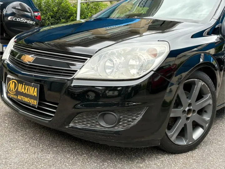 VECTRA 2.0 MPFI Expression 8V