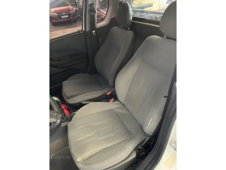 MONTANA 1.4 MPFI LS CS 8V FLEX 2P MANUAL