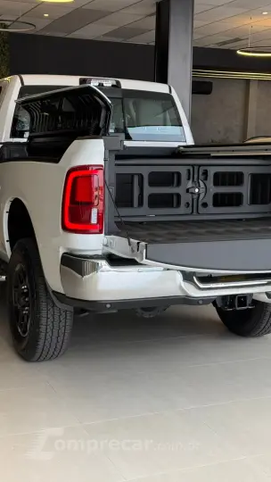 2500 6.7 Laramie 4X4 CD I6 Turbo