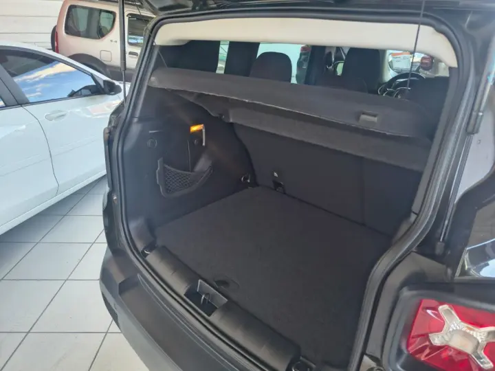Renegade 1.8 16V 4P FLEX SPORT AUTOMÁTICO