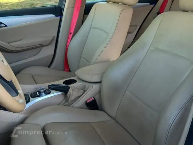 X1 - 2.0 16V SDRIVE18I 4P AUTOMÁTICO